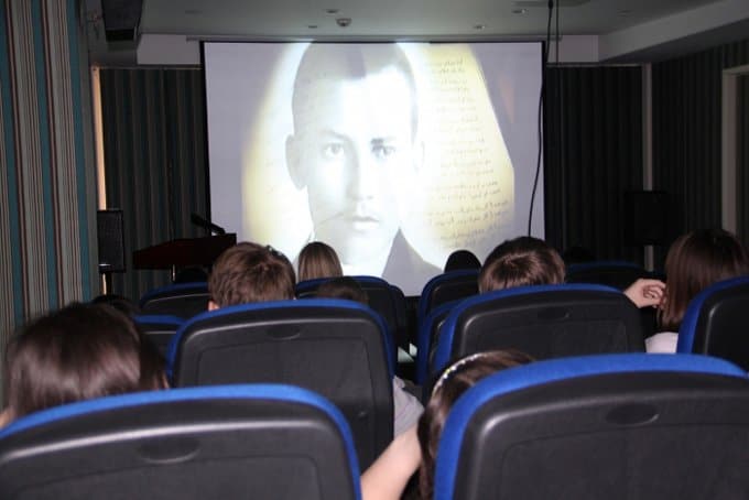 Документальные исторические фильмы могут стать частью школьной программы