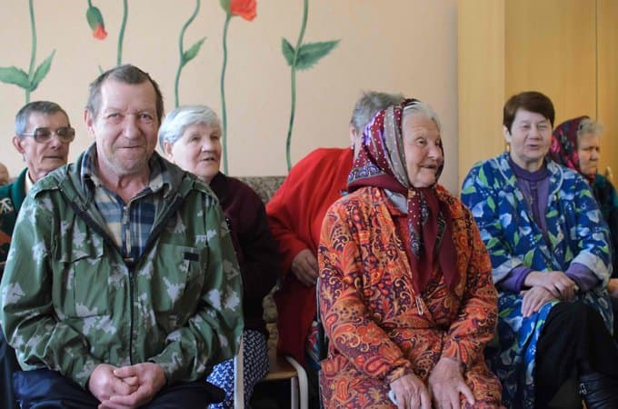 Жить в России стали дольше, также появился прирост в населении