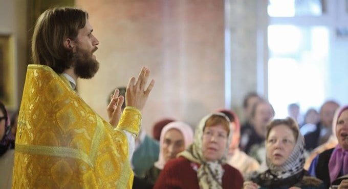 В Барнауле глухие верующие впервые услышали литургию