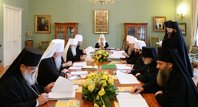 На юге России проходит очередное заседание Священного Синода