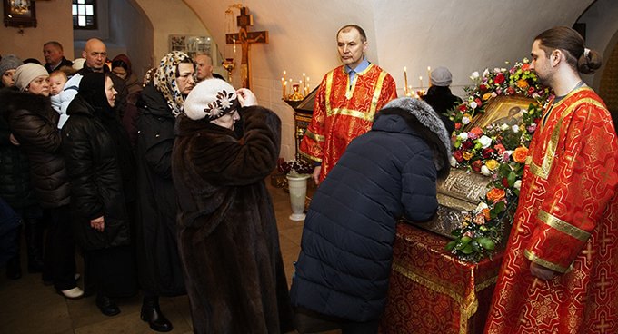 За пять дней деснице святого Димитрия Солунского поклонились более 20 тысяч человек