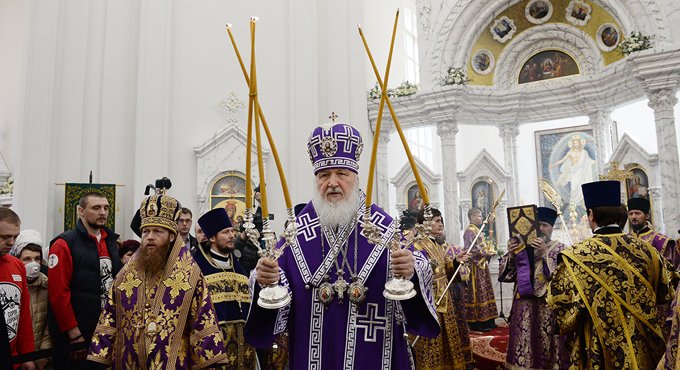 Патриарх Кирилл освятил восстановленный храм при психоневрологическом интернате