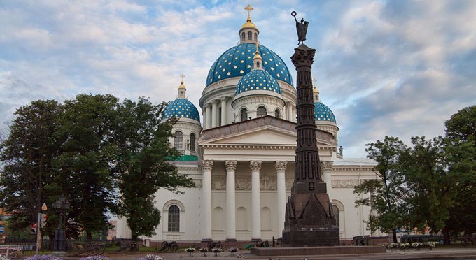 В Петербурге остро не хватает храмов, считает митрополит Варсонофий