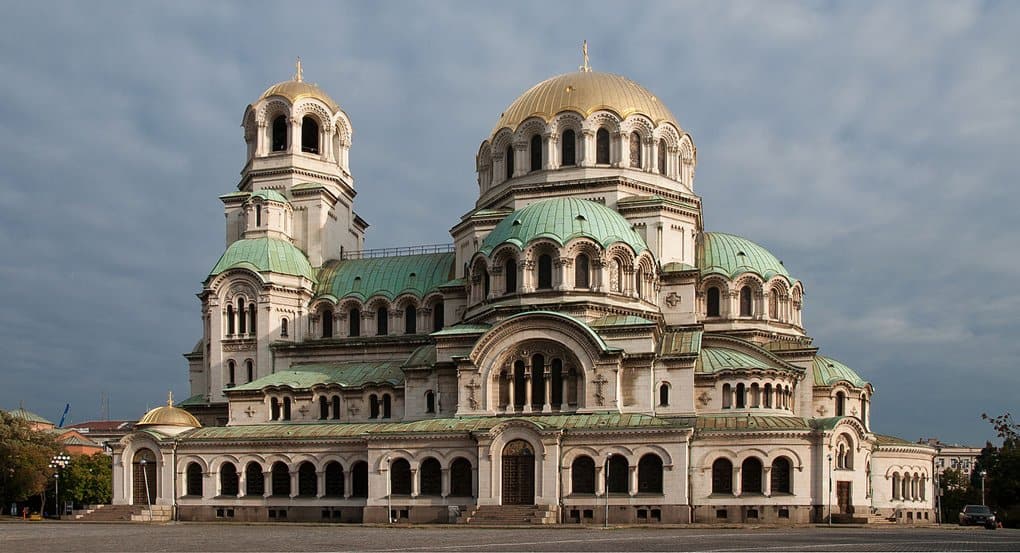 Символом Софии болгары признали православный собор