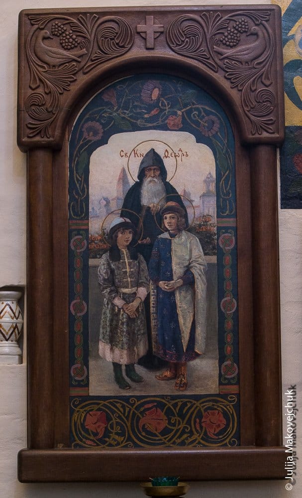 Князь Федор с сыновьями Константином и Давидом. Икона написана Е. Д. Поленовой, сестрой В. Д. Поленова