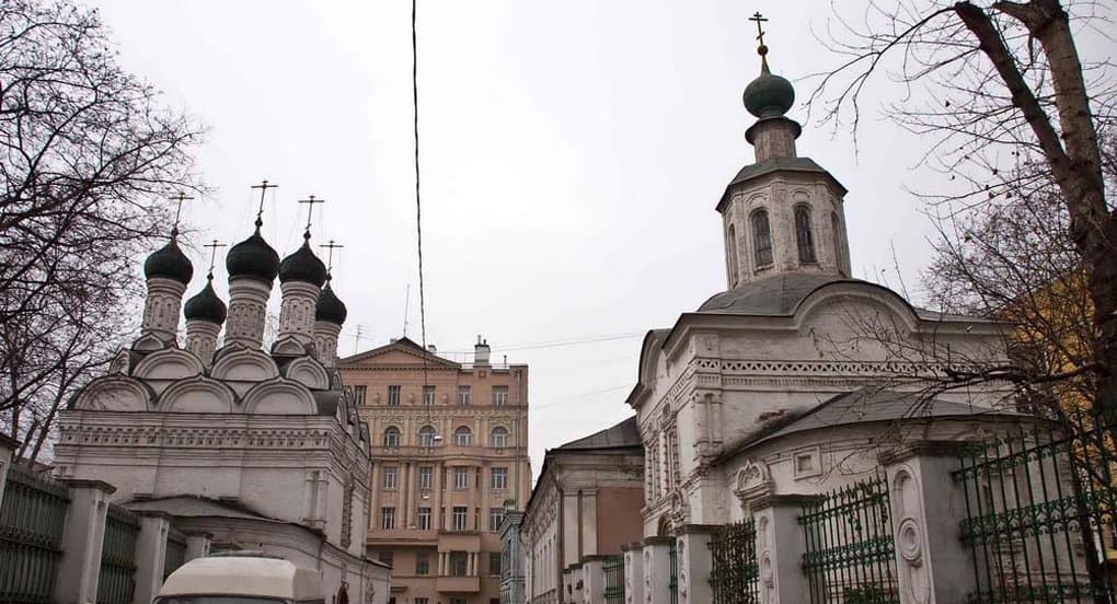 Патриарх Кирилл освятит храм на 600-летнем Черниговском подворье