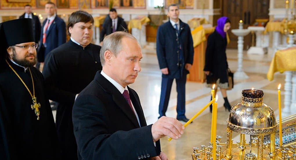 Владимир Путин подарил крупнейшему храму Центральной Азии икону Покрова Богородицы