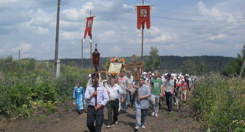 Крестными ходами в России займется Общественный совет