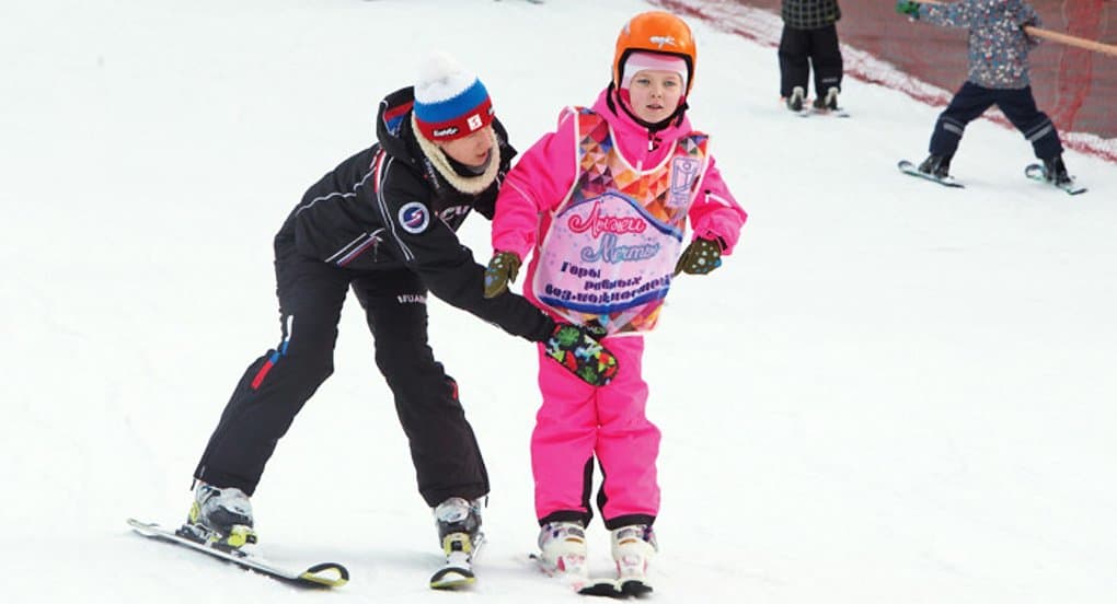Дети-инвалиды впервые посоревновались в «Стартах мечты» на горных лыжах