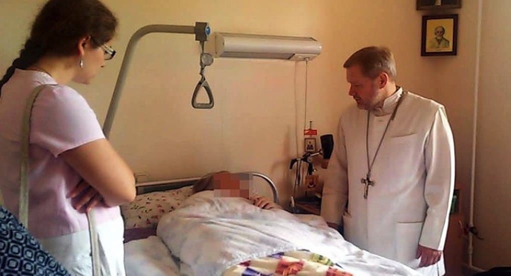 Священник создал в Твери первую выездную службу помощи онкобольным