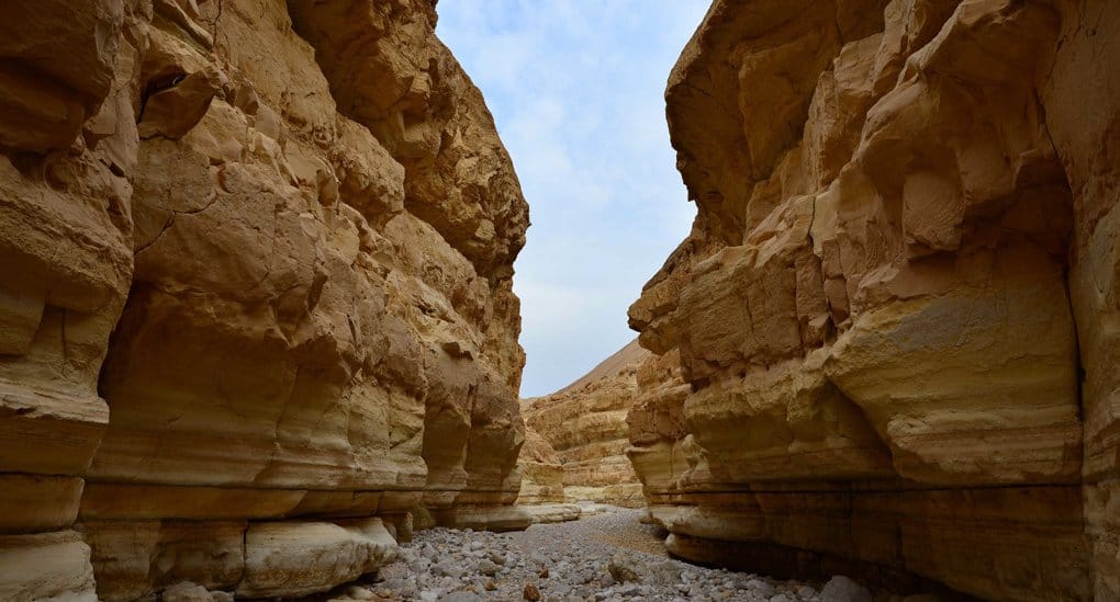 Ученые Израиля попытаются найти древние свитки рядом с Мертвым морем
