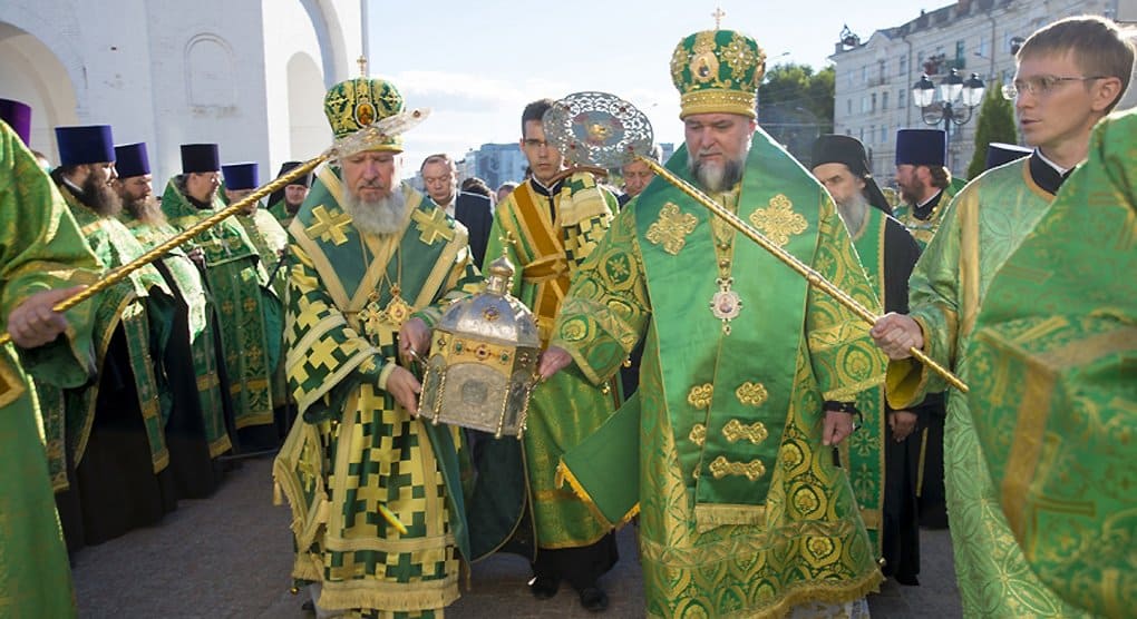 Мощи Силуана Афонского встретили в Брянске, а в Минске им поклонились более 50 тысяч человек