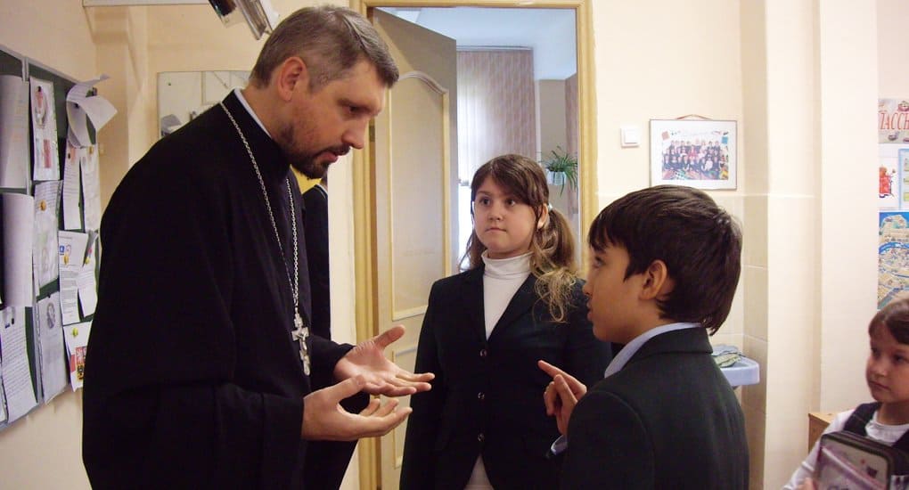 Церковь выступила за продолжение изучения школьниками основ религиозной культуры