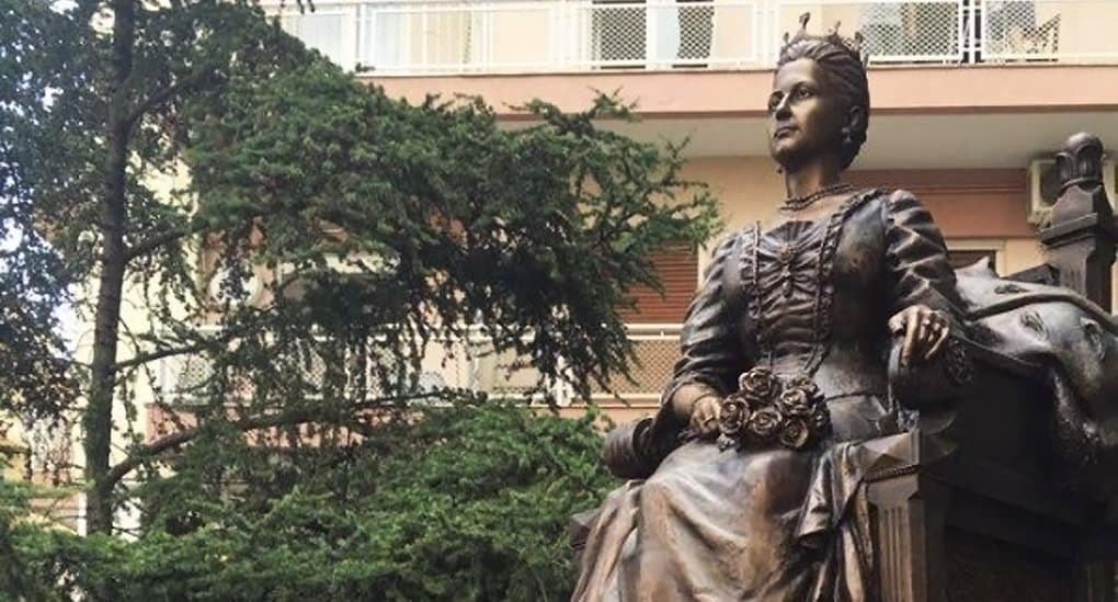 Греки поставили памятник русской княгине-благотворительнице Ольге