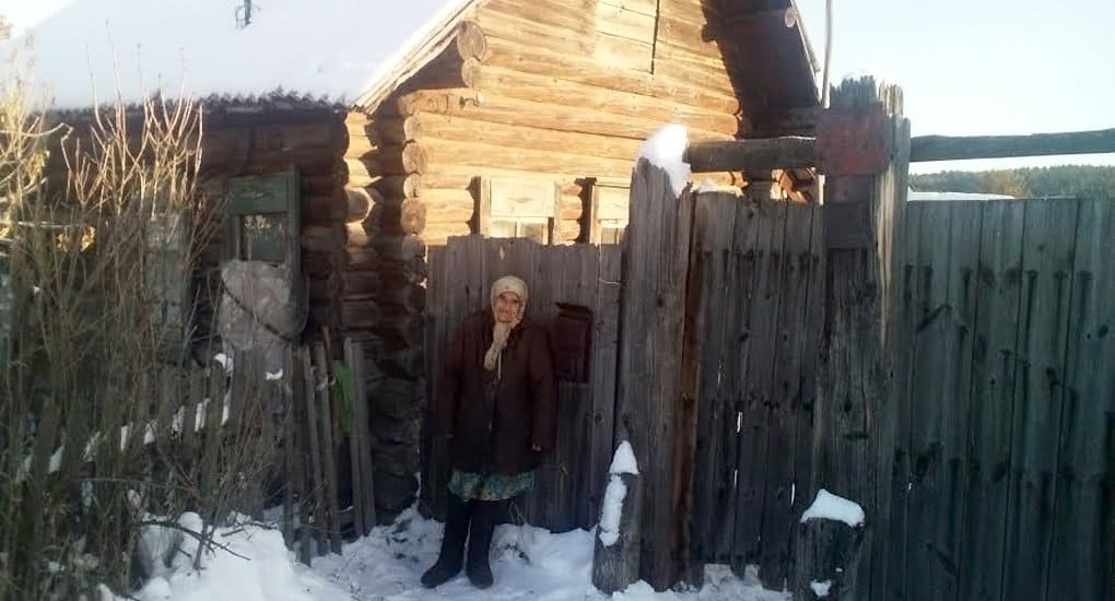 Нуждающихся Свердловской области обеспечат на зиму дровами