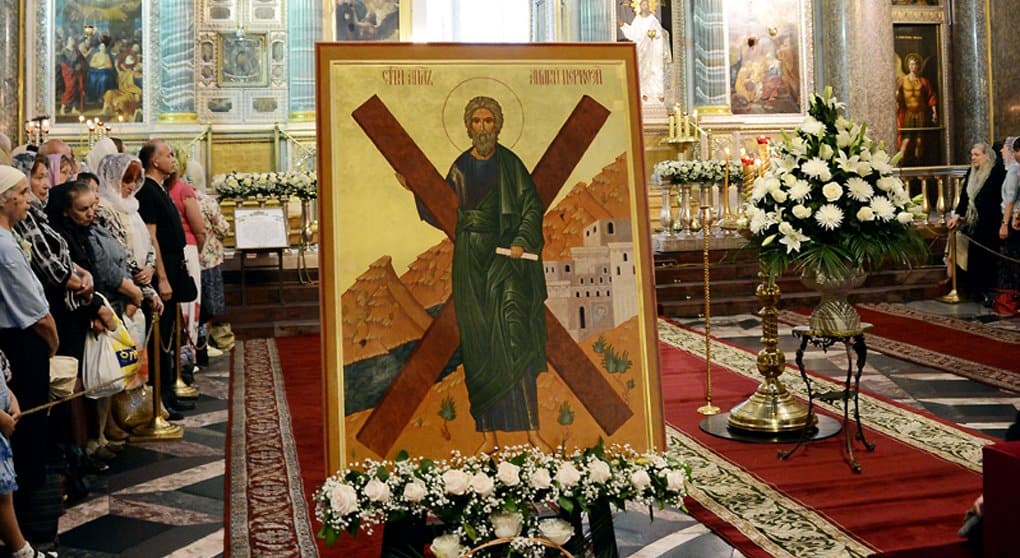 России подарили икону Андрея Первозванного с частицей его мощей и креста