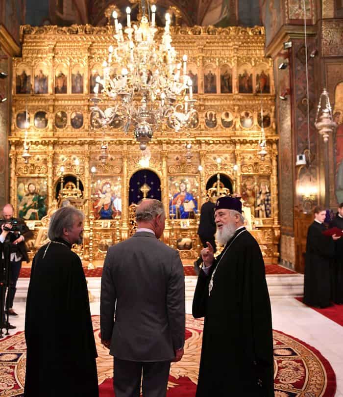 Принцу Чарльзу подарили в Румынии икону святого Андрея Первозванного