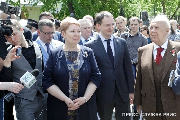 В Москве появилась аллея с бюстами правителей России