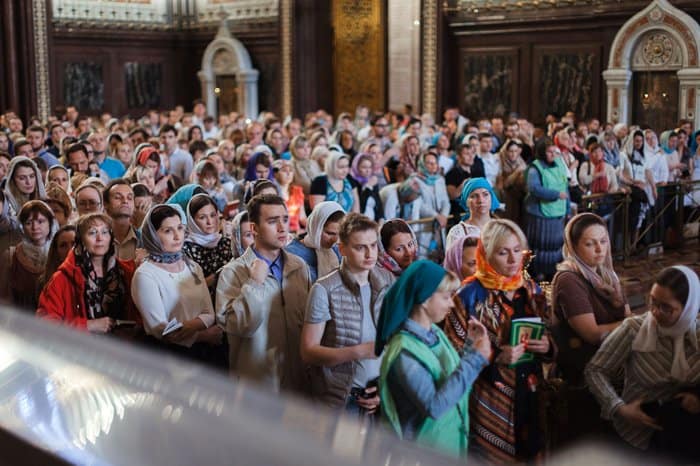 Православная молодежь помолилась о сверстниках, ищущих путь к Богу