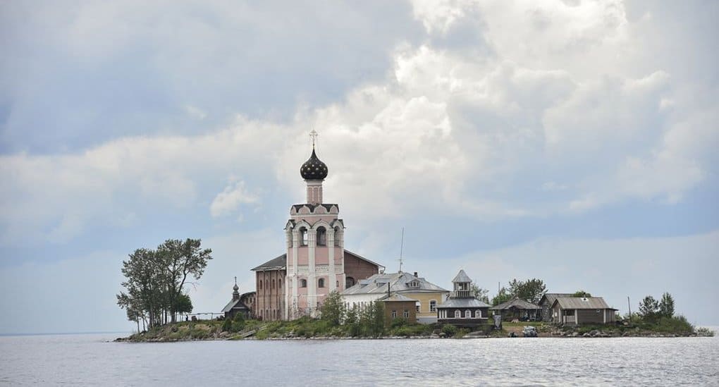 Древнейший островной монастырь Русского Севера возрождают на Кубенском озере