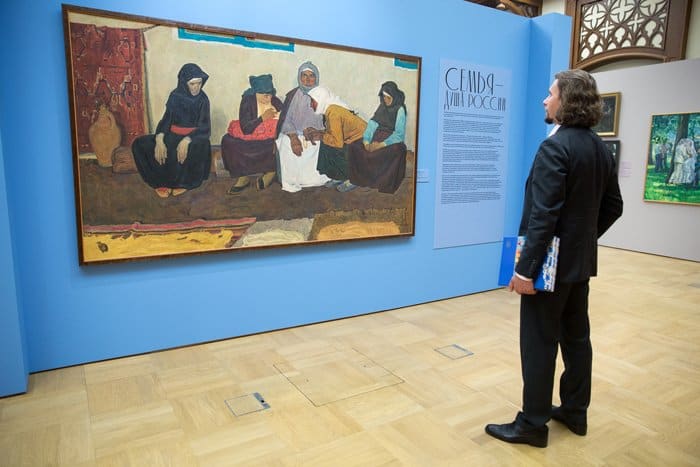 В музее «Царицыно» в иконах и картинах показывают семью России