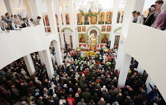 Патриарх Кирилл освятил храм Сергия Радонежского на Ходынке