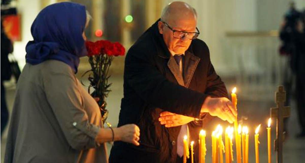 В Петербурге помолились о жертвах апрельского взрыва в метро