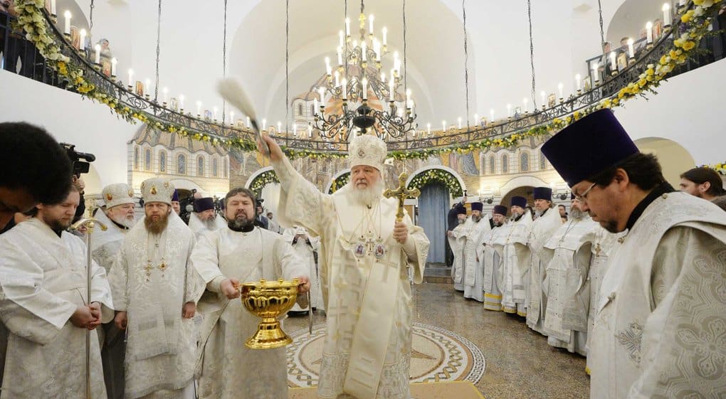 Патриарх Кирилл освятил в Некрасовке храм в честь иконы Богородицы «Воспитание»
