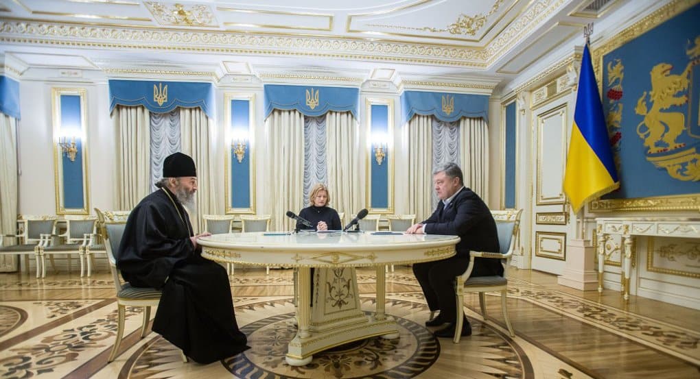 Президент Украины благодарен Украинской Церкви за помощь в обмене пленными