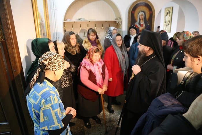 В Кизляре помолились о жертвах стрельбы у Свято-Георгиевского храма