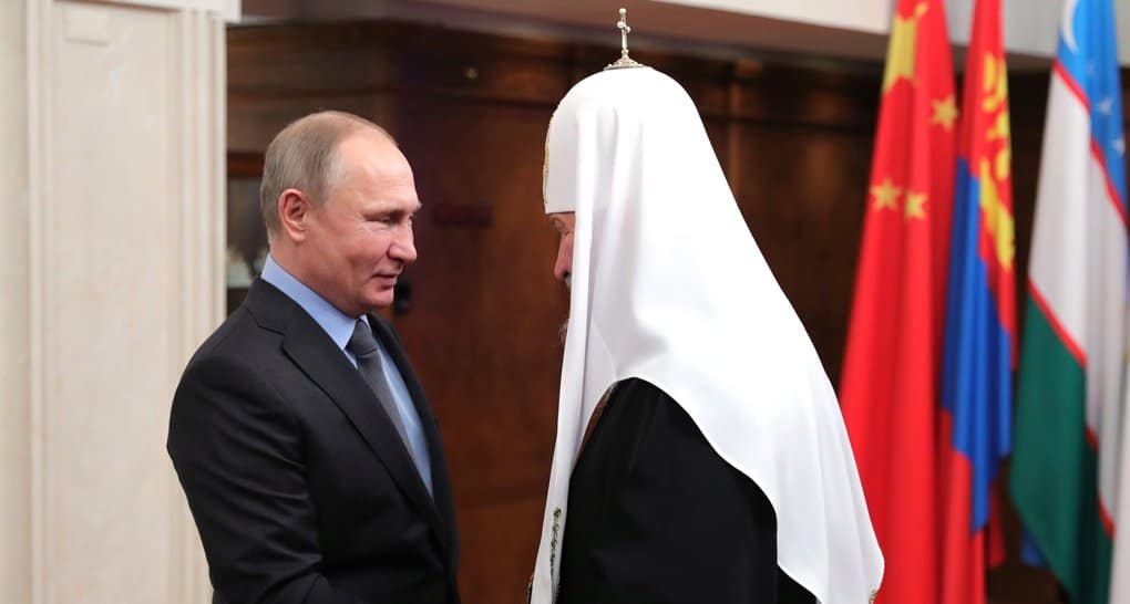 Патриарх Кирилл поздравил Владимира Путина с переизбранием в Президенты России