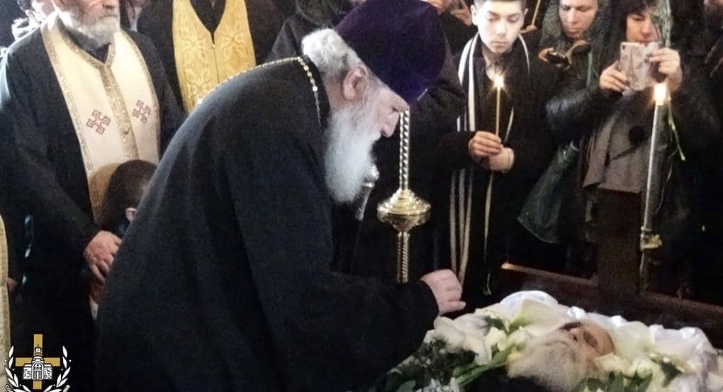 Патриарх Болгарский Неофит лично простился с Дедушкой Добри