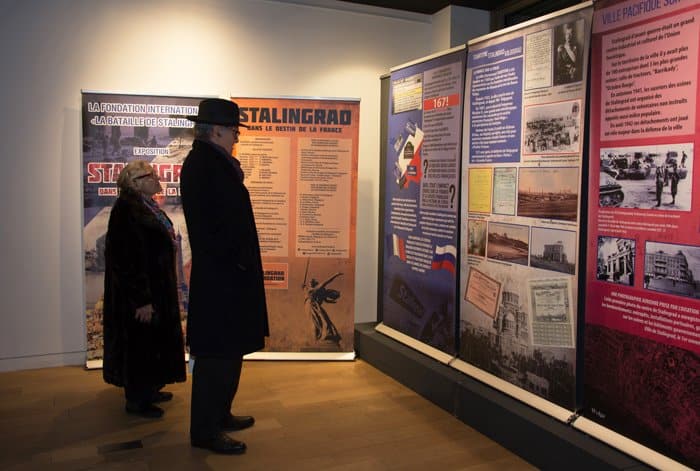 Французы знакомятся с историей и героями Сталинградской битвы