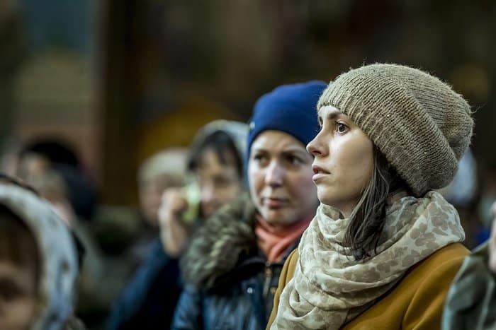Молясь о погибших на пожаре, участники литии в храме Кемерово не сдерживали слез