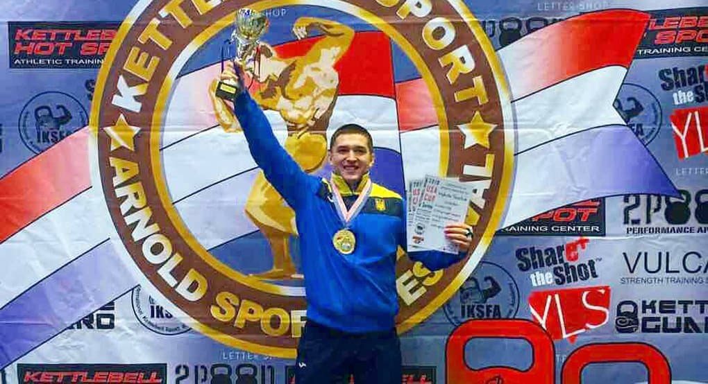 Киевский семинарист второй раз подряд выиграл престижный турнир по гиревому спорту