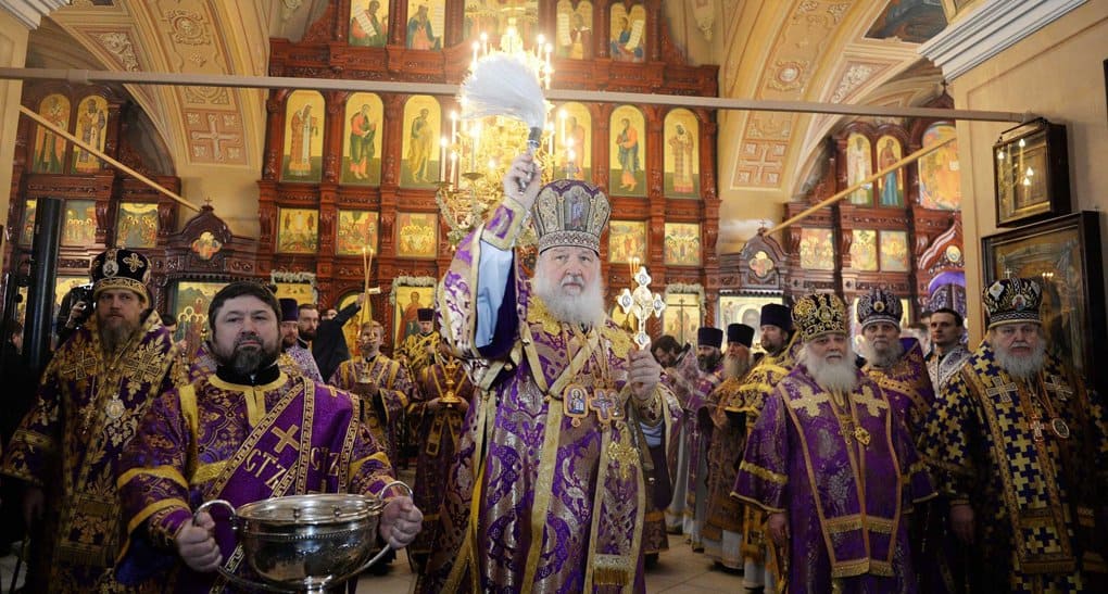 Патриарх Кирилл освятил отреставрированный Воздвиженский храм на Чистом Вражке