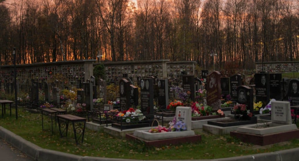 Можно ли переносить захоронение с одного кладбища на другое?