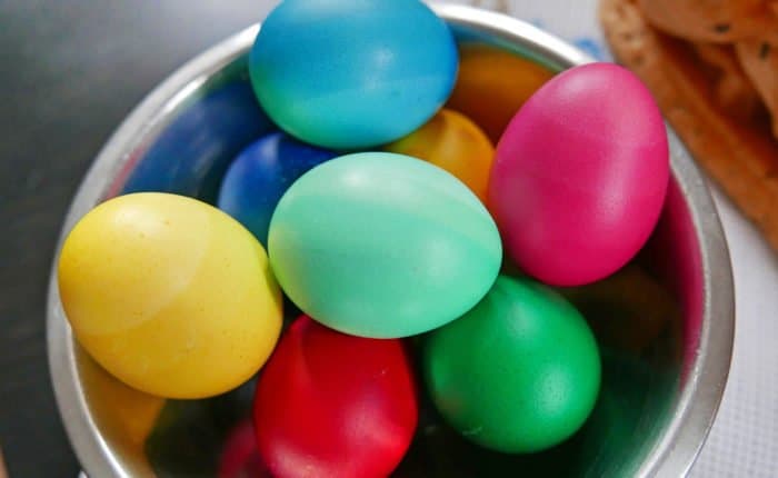 Виды пасхальных яиц и их рецепты: что такое крашенка, крапанка и драпанка?