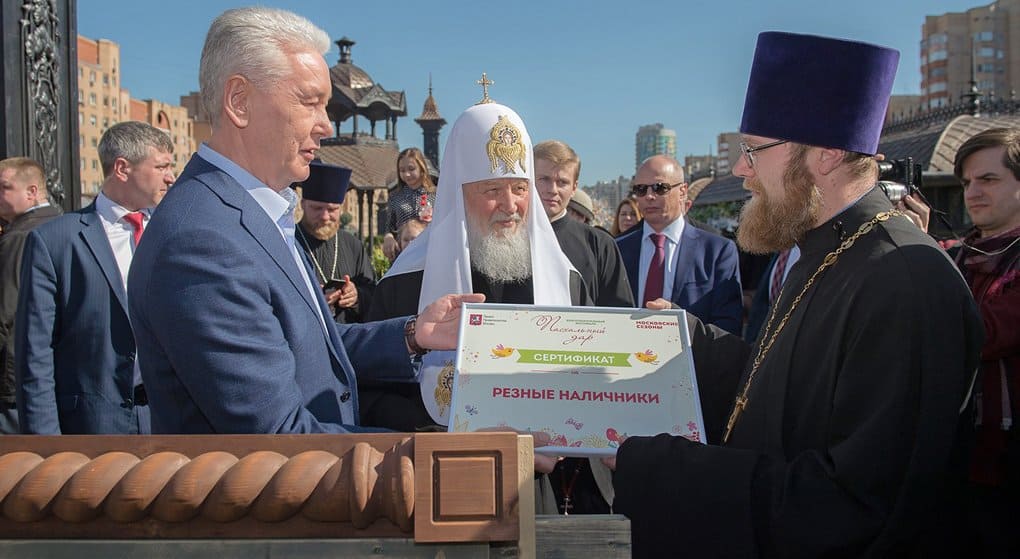 Патриарх Кирилл поучаствовал в строительстве московского храма