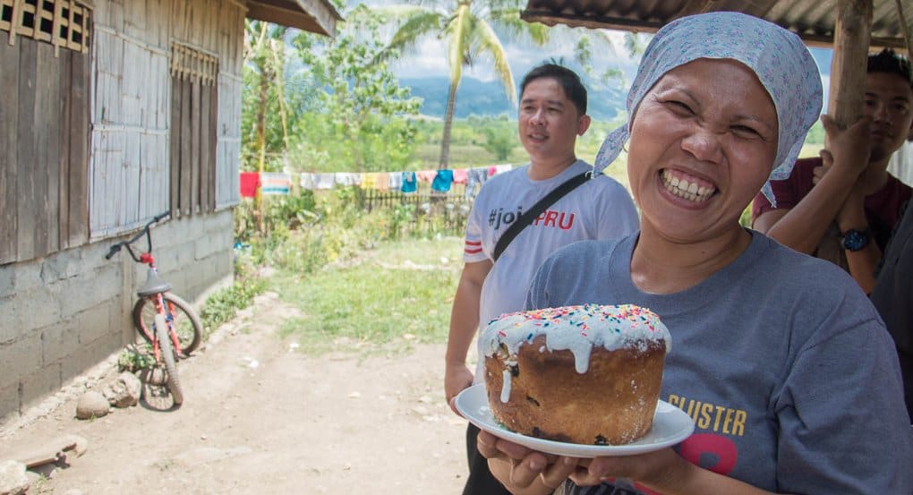 Жители филиппинской деревни ради празднования Пасхи возвели храм