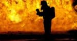 Брянский пожарный в свой выходной спас из горящего дома 10 человек