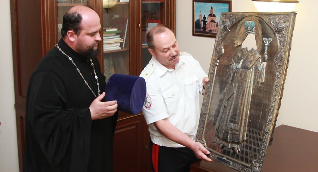 Спустя 40 лет полицейские отыскали оклад иконы, украденный из кировского храма