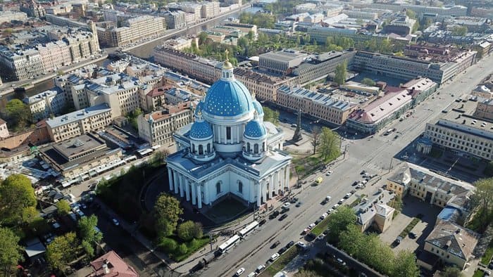 Патриарх Кирилл освятил в Петербурге храм и собор