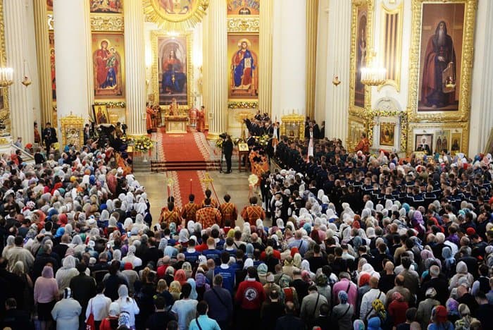 Патриарх Кирилл освятил в Петербурге храм и собор