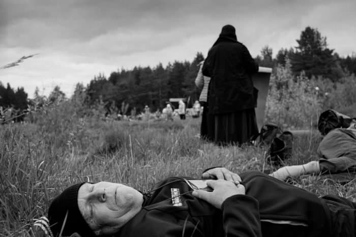 Фотограф Алексей Мякишев в 23-й раз прошел Великорецким крестным ходом. И сделал уникальные кадры