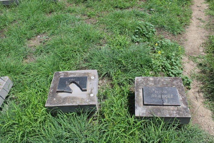 Тбилисцы привели в порядок могилы советских воинов