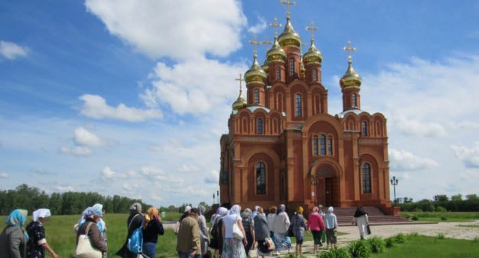 Светские педагоги Омска съездили в монастырь
