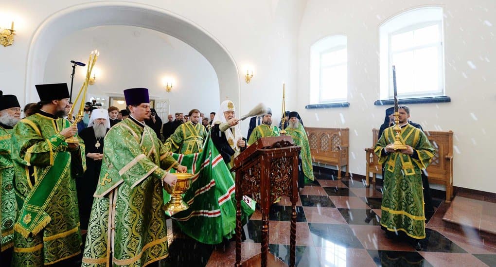 Патриарх Кирилл освятил на Валааме храм святых Петра и Павла