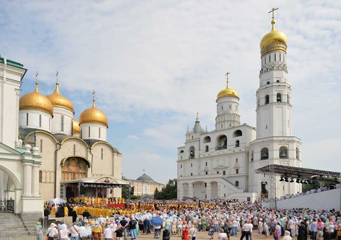На 1030-летие Крещения Руси в Кремле впервые совершили Литургию под открытым небом