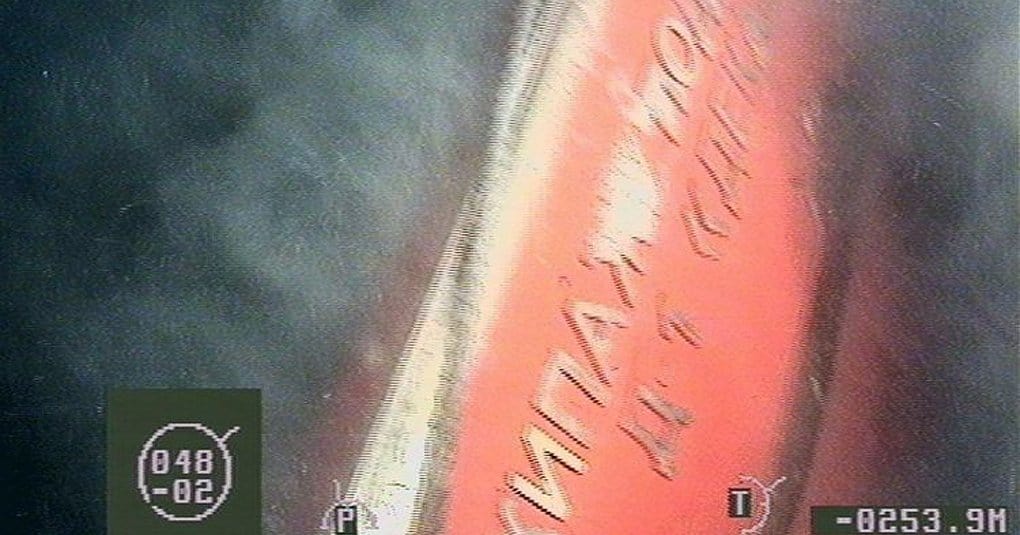 На дне Баренцева моря установили крест в память о погибших подводниках